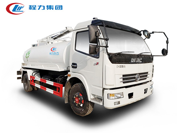 東風大多利卡(7方)吸糞車