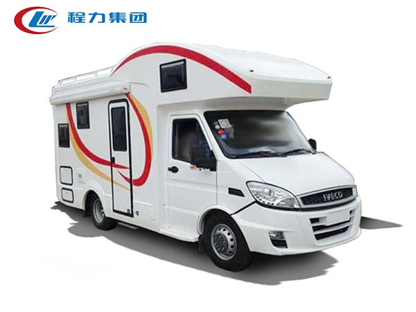 依維柯C型房車