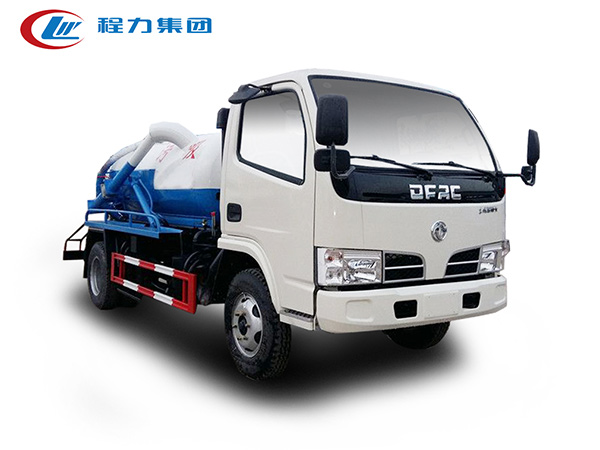 東風多利卡藍牌吸污車